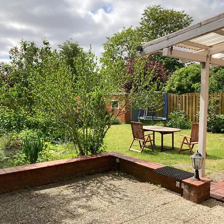 Lägenhet Haus Mit Privat Garten, Zentrum